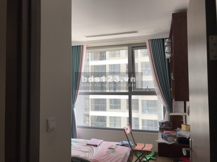 Chính chủ bán căn hộ 12B 3PN 115m2 tòa A2, BC Đông Nam tầng trung Vinhomes Gardenia. LH: 0858567056