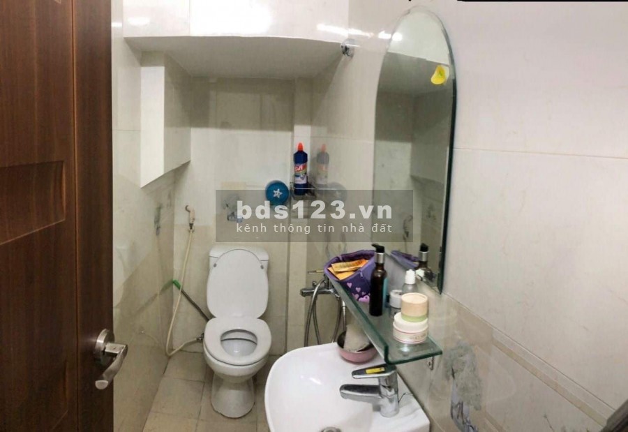 Nhà bán Ngô Quyền phường 6, Quận 10, 1 trệt, 1 lầu đúc, giá 5.5 tỷ