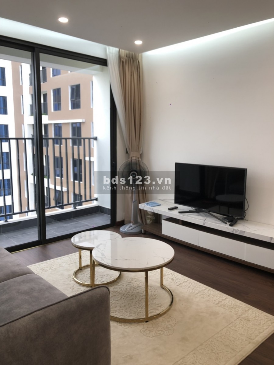 Cần cho thuê căn hộ chung cư Quận Tây Hồ. 2 PN. 90m2. đầy đủ nội thất
