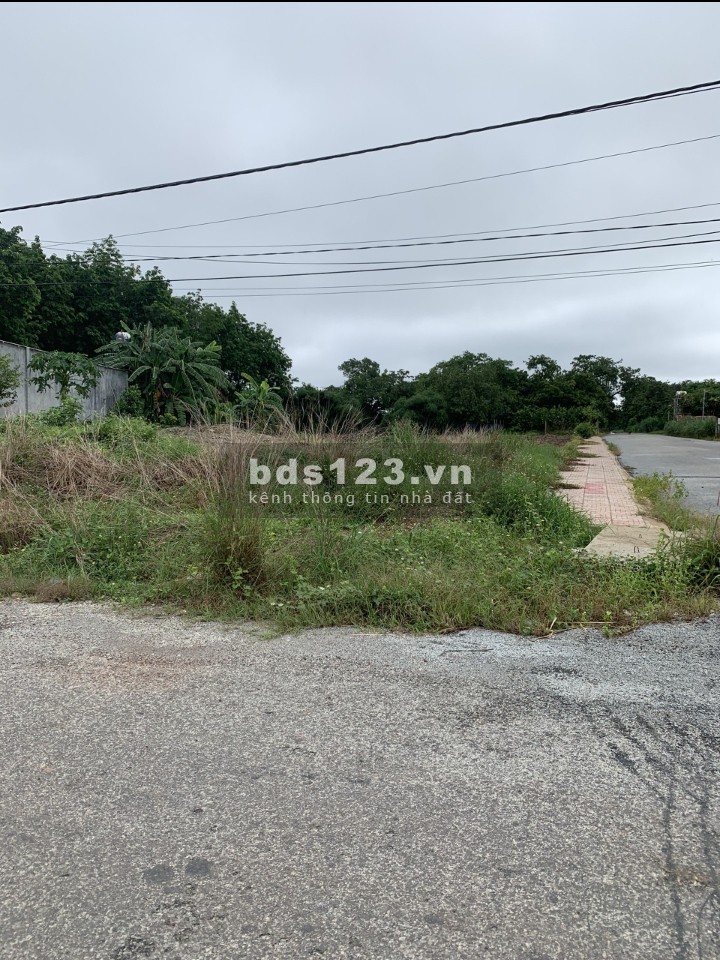 Cần bán nhanh đất sào Phú Giáo giá rẻ 330tr sổ sẵn, gần chợ, trường học