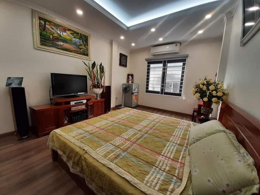 Phân lô vỉa hè Hoàng Ngân Cầu Giấy. Gara vị trí vàng ở luôn 52m2*4T giá 9.9 tỷ liên hệ 0835967888
