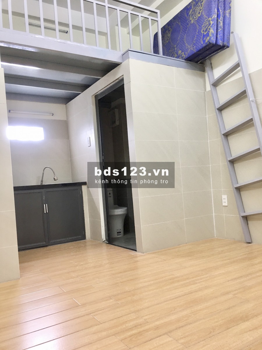 Phòng mới xây, có máy lạnh giá sinh viên - đối diện Trường ĐH CN4