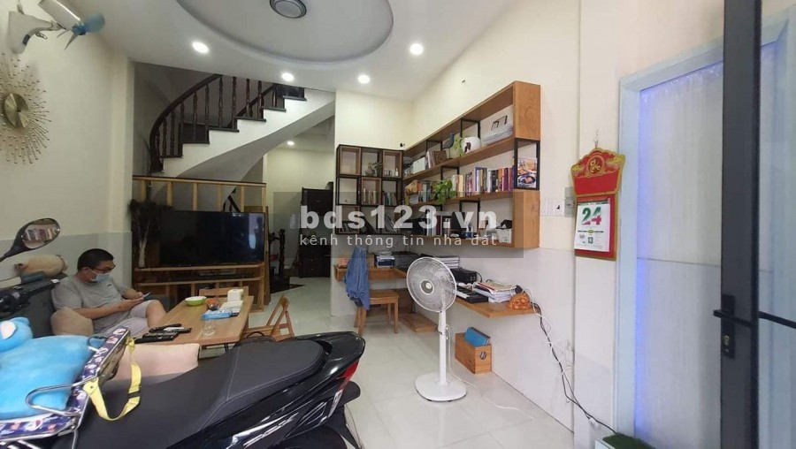 Hẻm sang, nhà đẹp khu Vip phường 9 Tân Bình DT 40m2, giá chỉ 5,6 tỷ