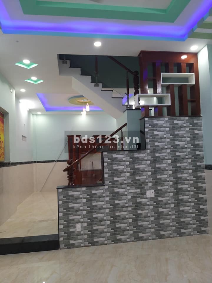 Vườn Lài Tân Phú, dt 48m2 (4x12m), 3 tầng, HXH, nhà đẹp, sổ hồng, giá 5 tỷ 5