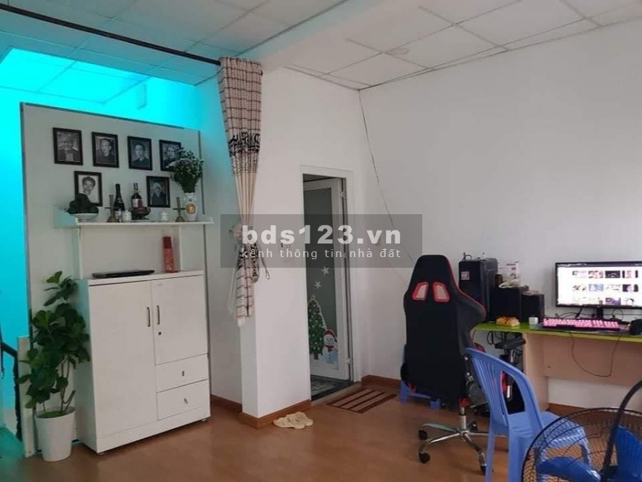 Giá không thể tốt hơn, bán nhà nguyên căn Lê Hồng Phong Quận 10, dt 32m2