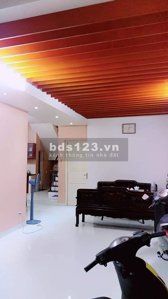 Mặt tiền rộng 2 mặt thoáng, ngõ to như phố, ô tô 7 chỗ vào nhà, bao đẹp