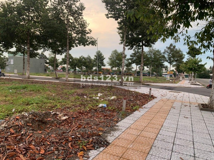 Đất nền dự án Stella Mega City Cần Thơ, đường lớn 14m, xe vào tận nơi