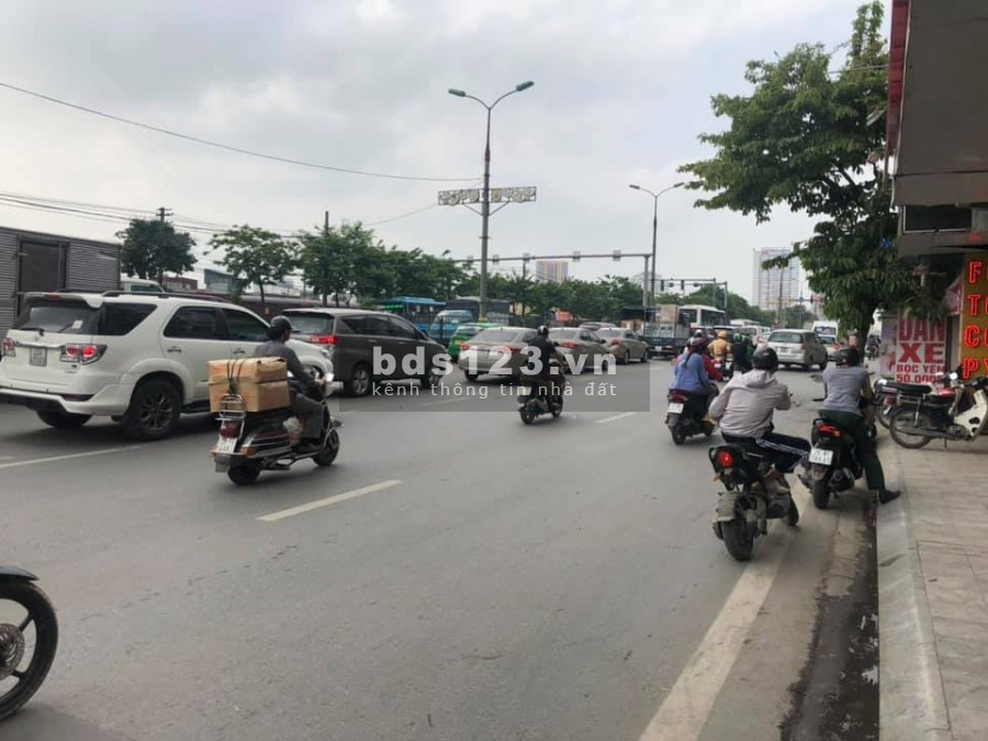 Bán nhà đường Giải Phóng, Thanh Xuân phân lô, ô tô tránh, kinh doanh 110m, Mt7m, 13 tỷ