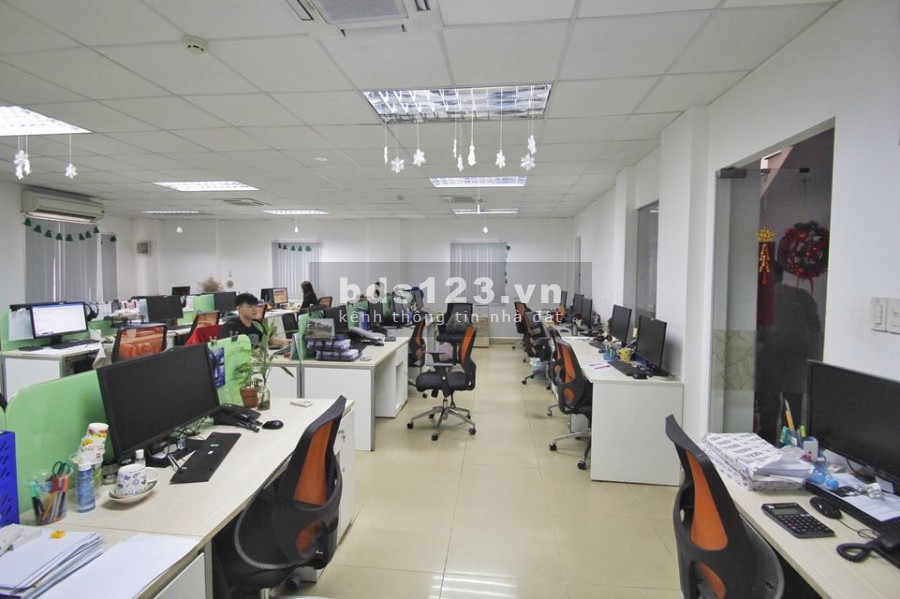 Chính chủ cho thuê văn phòng 150m2 24 triệu Nguyễn Xiển hiện đại phù hợp mọi mô hình