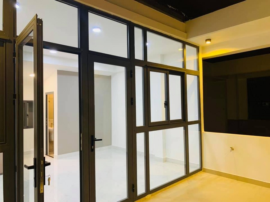 Nhà nguyên căn mặt tiền Cao Thắng, 4x16m, 3 lầu, giá chỉ 12 tỷ 700