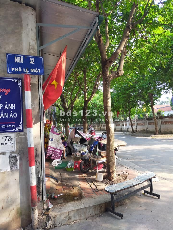 Việt Hưng - Phố Lệ Mật nhà lô góc gara oto, kinh doanh giá 4.1 tỷ