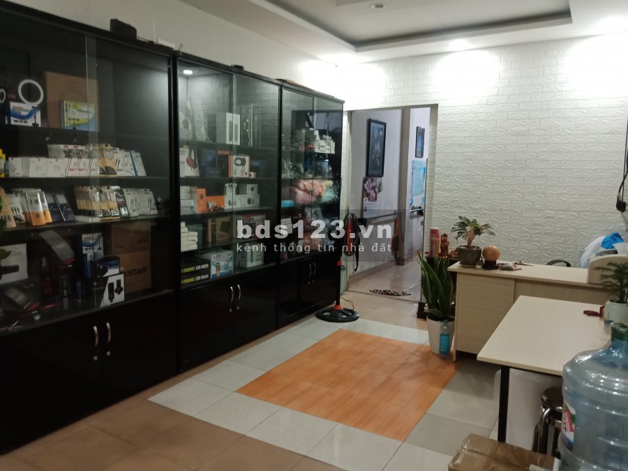 Cho Thuê Mặt Bằng Giá Rẻ 6tr/Tháng ở 66 Nguyễn Hữu Cảnh, Bình Thạnh