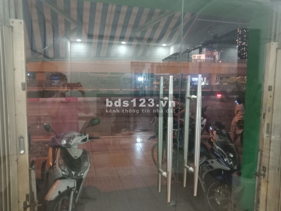 Cho Thuê Mặt Bằng Giá Rẻ 6tr/Tháng ở 66 Nguyễn Hữu Cảnh, Bình Thạnh