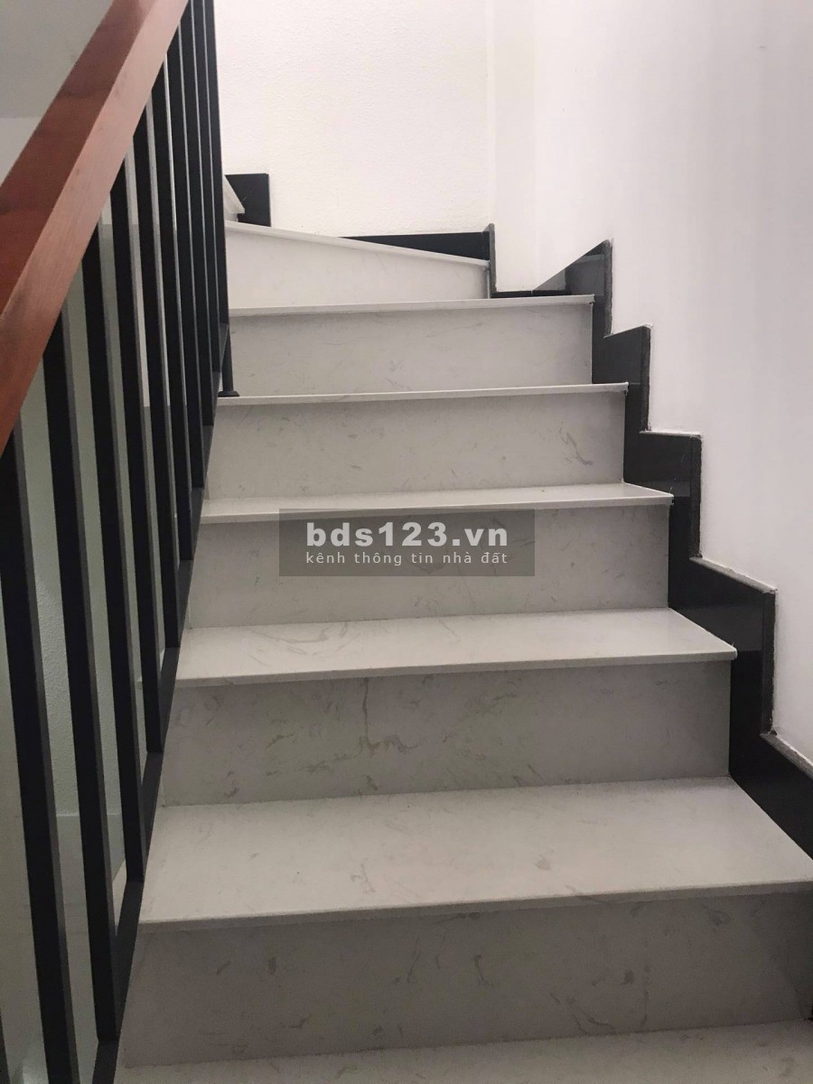 Chủ ngộp cần bán gấp nhà HXH Đường Số 1 P4 Q Gò Vấp dt 41m2 giá 5.4tỷ.