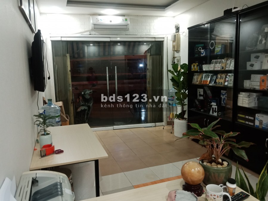 Cho Thuê Mặt Bằng Giá Rẻ 6tr/Tháng ở 66 Nguyễn Hữu Cảnh, Bình Thạnh