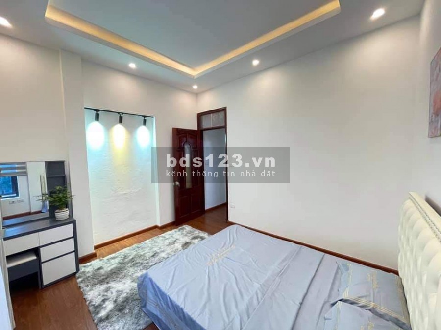 Bán nhà 6 tầng Nguyễn Văn Huyên Cầu Giấy, Kinh Doanh, Ô Tô giá nhỉnh 5 Tỷ.