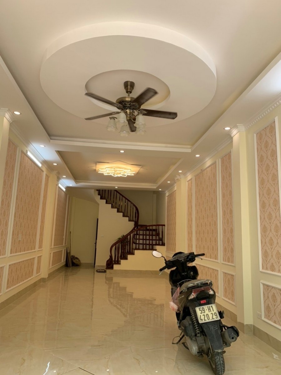 Bán Nhà Văn La 50m2, Mặt Tiền 4.6m, Nhà Mới Koong, Vỉa Hè, Ô Tô tránh, Kinh Doanh