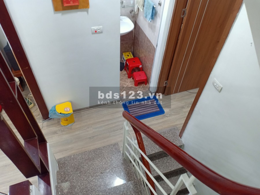 Nhà đẹp phố Bùi Xương Trạch 5 tầng MT 4,3m Gần ô tô nhỉnh 3 tỷ