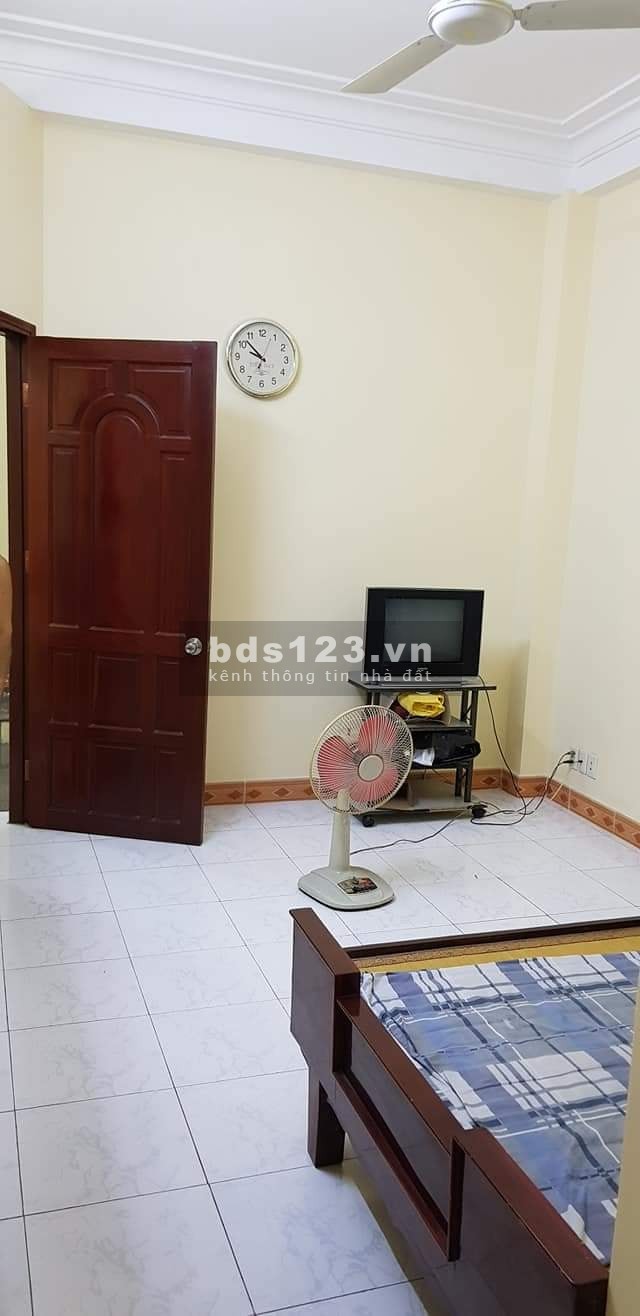 Bán Nhà Phố Quận Bình Thạnh Đường Nguyễn Văn Đậu. DT: 110m2. LH: 0932155399.