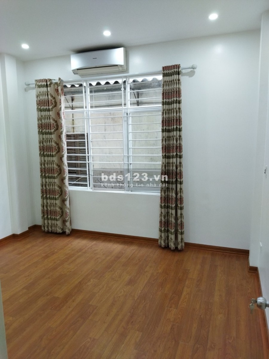 Ô tô tải đỗ cửa, trung tâm Đống Đa, kinh doanh đỉnh, phố Khương Thượng, giá 5 tỷ