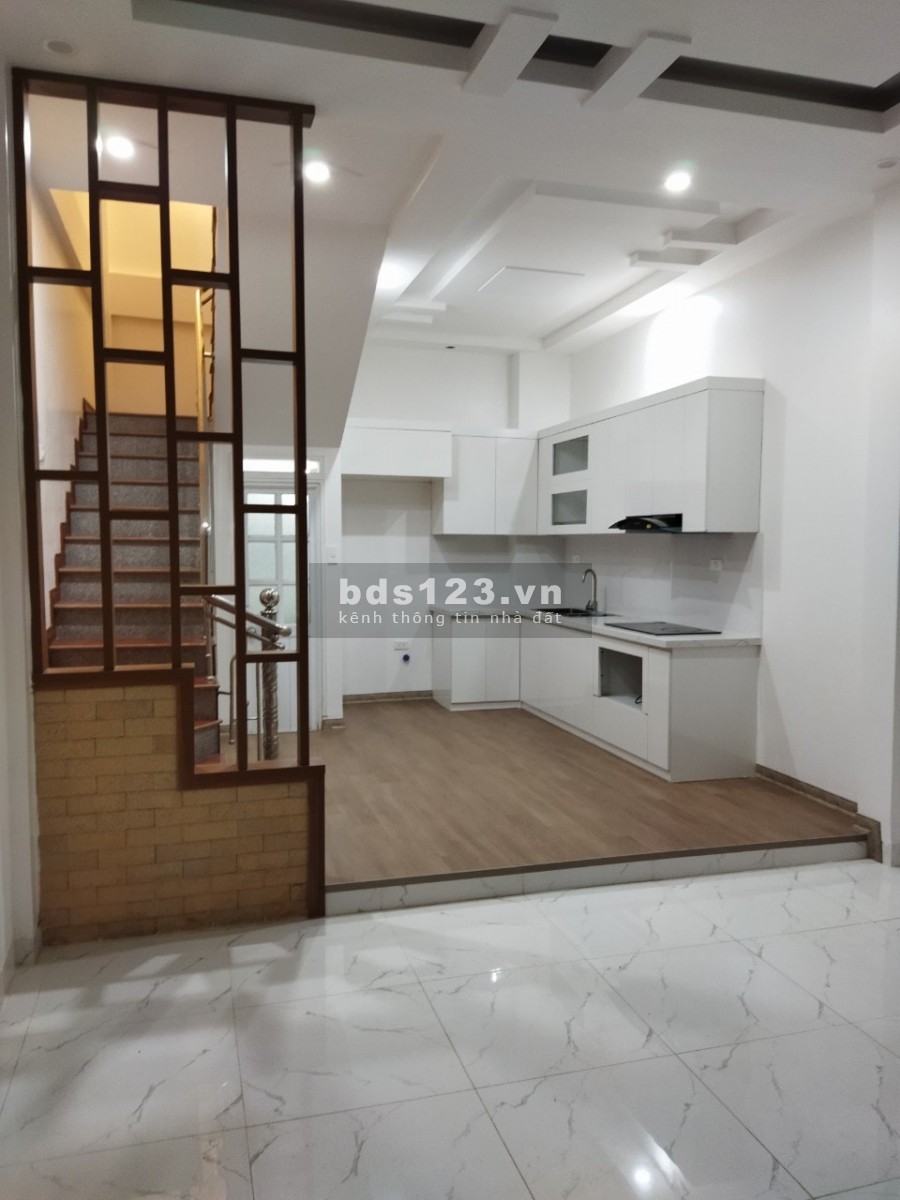 Ô tô tải đỗ cửa, trung tâm Đống Đa, kinh doanh đỉnh, phố Khương Thượng, giá 5 tỷ