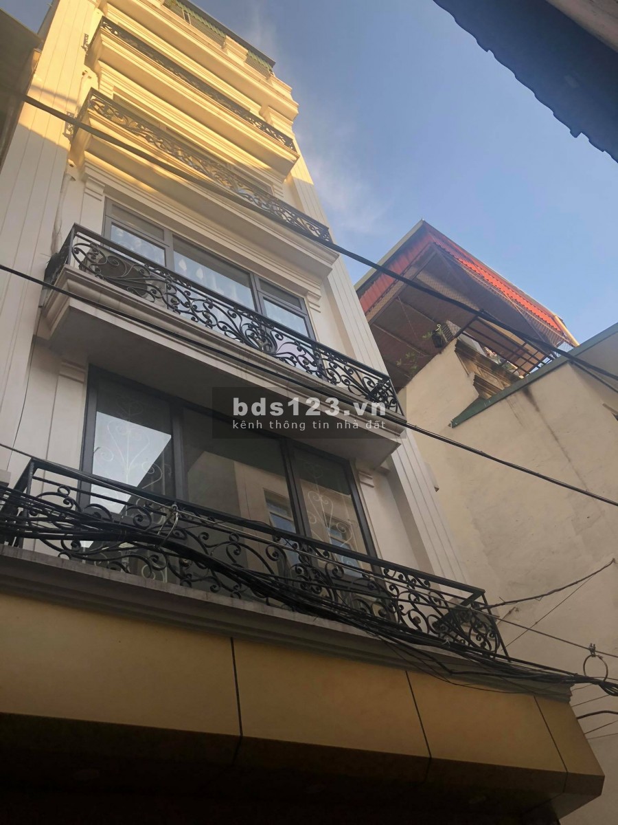 Bán nhà đẹp Nguyễn Văn Cừ 36m2, 4 tầng, mặt tiền 5.9m, giá 3 tỷ