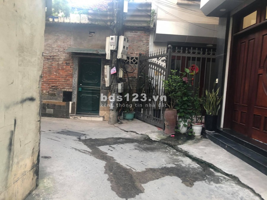Bán nhà đẹp Nguyễn Văn Cừ 36m2, 4 tầng, mặt tiền 5.9m, giá 3 tỷ
