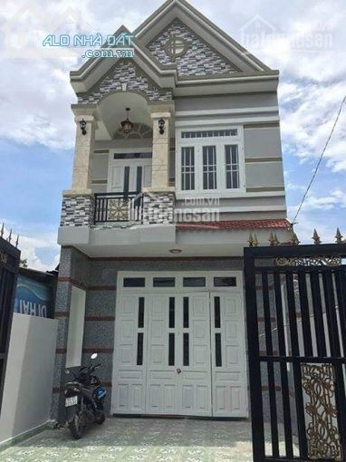 Cần tiền bán gấp lô đất 200m2 (10x20), sổ hồng riêng, dân cư đông đúc, lh 0359.147.158