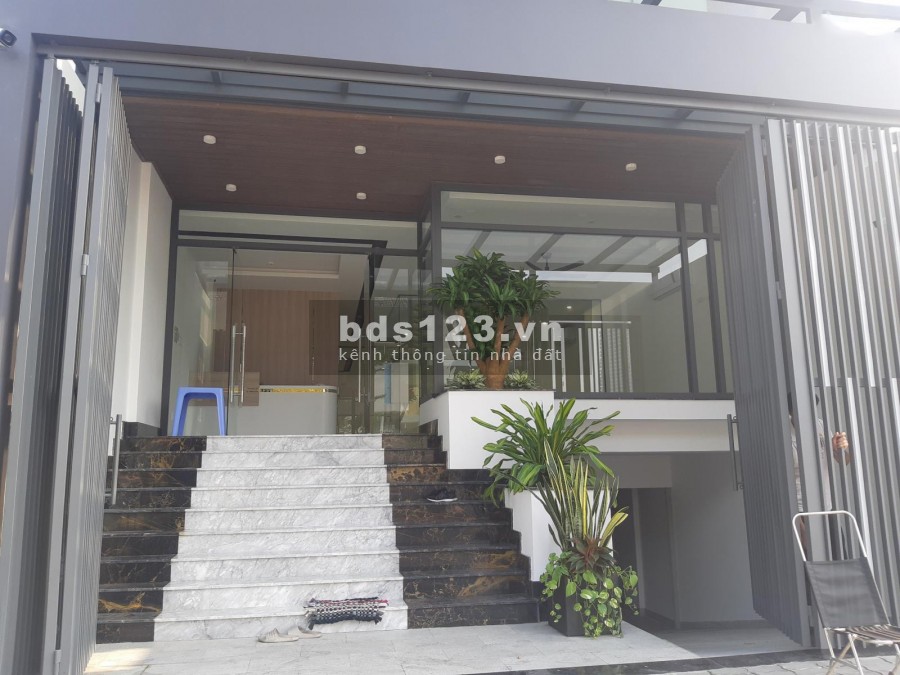 Cho thuê Nhà Văn phòng Hầm 4 sàn trống suốt 689m2 Nguyễn hoàng An Phú Quận 2 (MS:144.100.122)