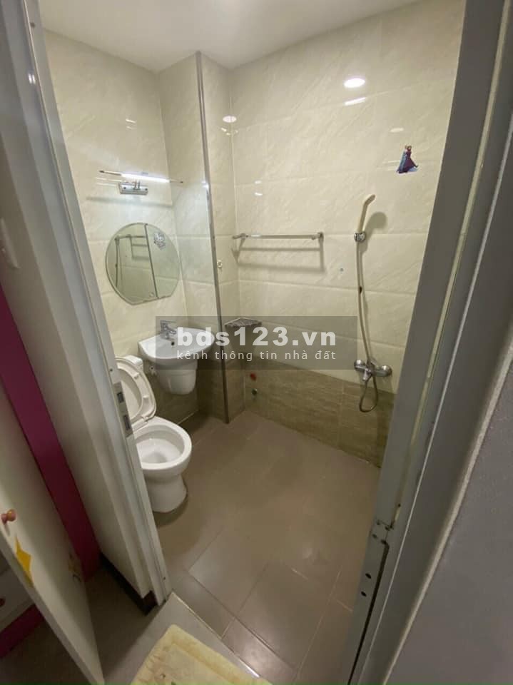 Bán nhà HXH đường đoàn thị điểm phú nhuận 27m2 4 tầng giá 5 tỷ 7