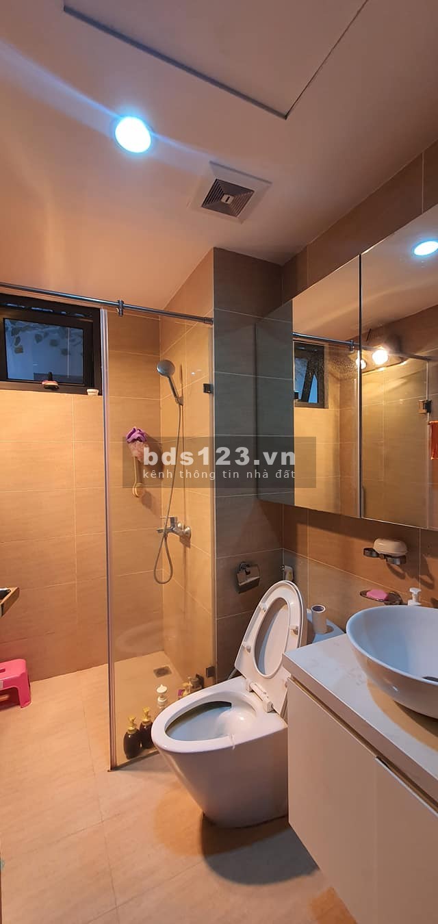 Bán nhà, ô tô, kinh doanh, Trần Thái Tông, 63m2, 4 tầng, giá ngoài 4 tỷ