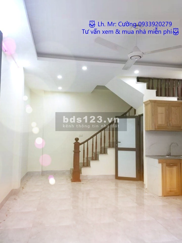 Nhà đẹp phố Lụa Vạn Phúc, Hà Đông, cực hiếm, giá 2.7 tỷ, có nhà 4 tầng đúc