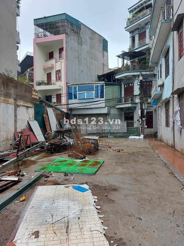 Mảnh đất mặt đường Nguyễn Hoàng, phù hợp xây khách sạn, văn phòng, dt 456m2