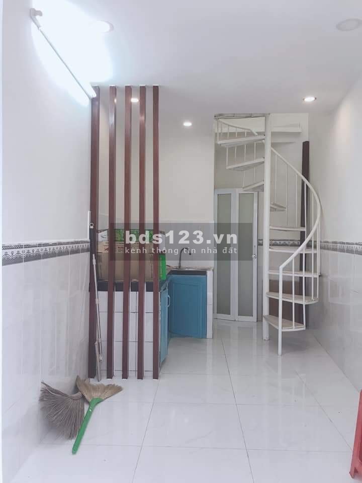 Bán nhà nguyễn văn trỗi phường 8 quận phú nhuận 14m2 giá 2,35 tỷ