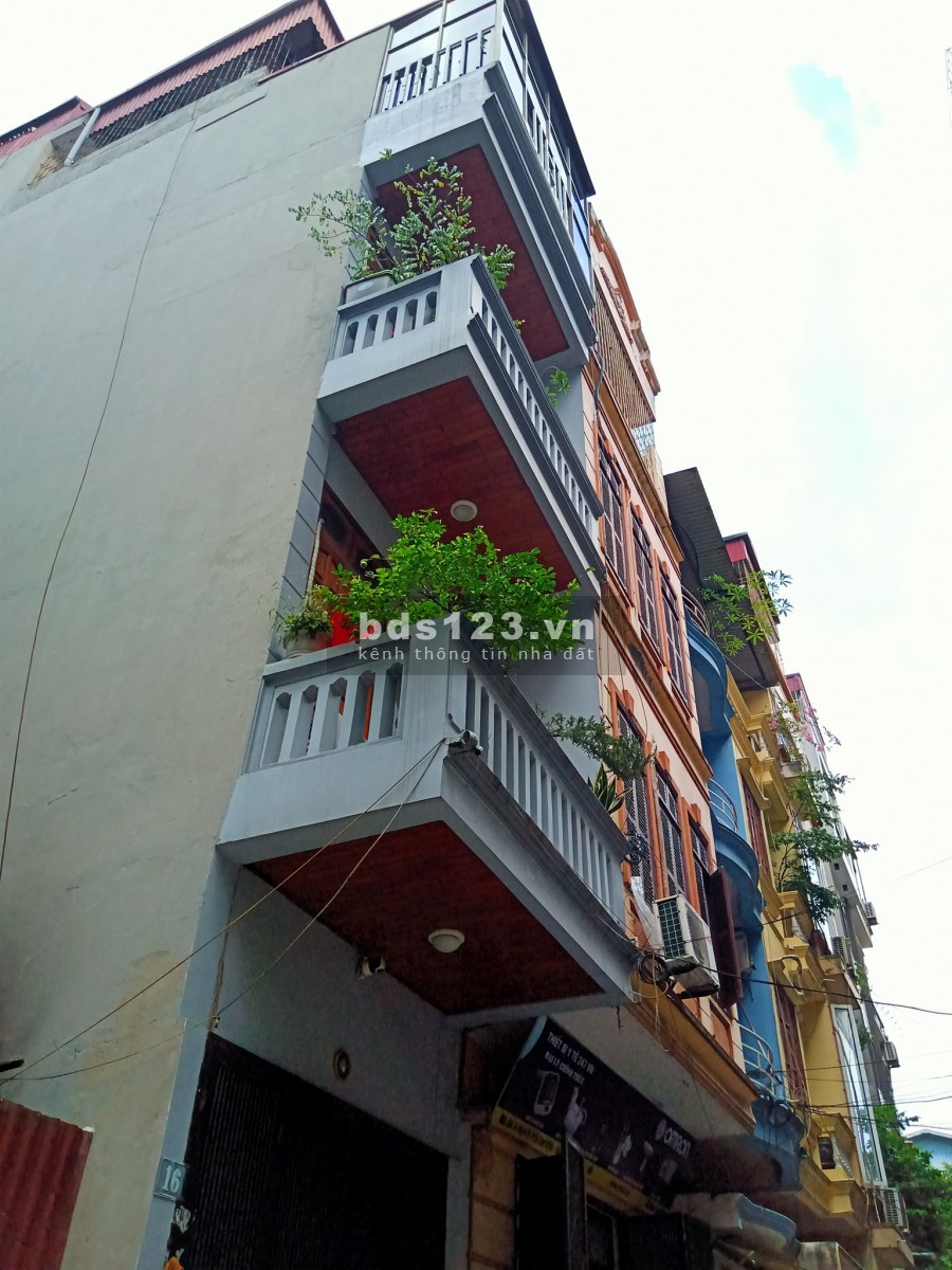 Bán Nhà Phố Lương Thế Vinh, 52m x 4T MT3.8m Ô tô Đỗ Cửa, giá 6 tỷ 5 : 0936552879