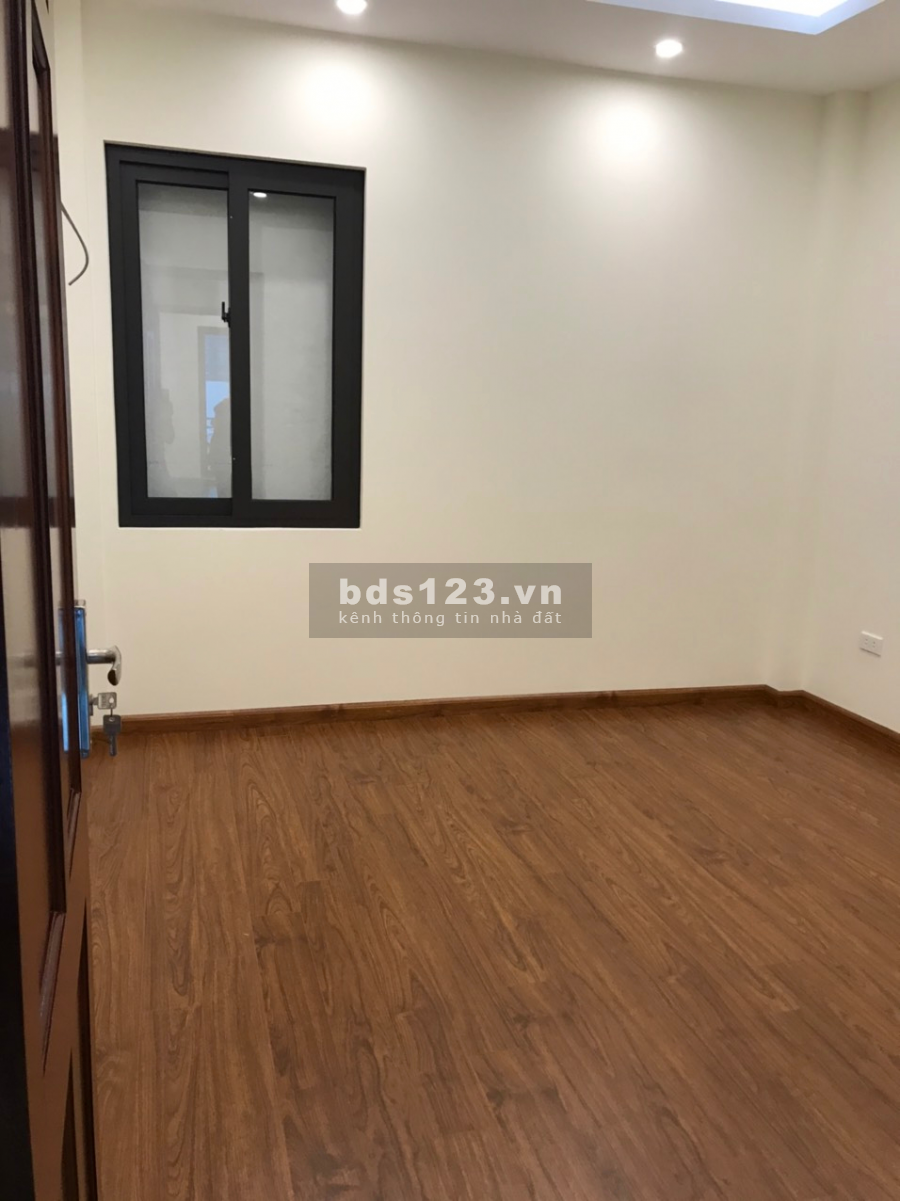 Bán nhà đẹp khu vực trung tâm Cầu Diễn, diện tích sử dụng 50m2, nhỉnh 7 tỷ