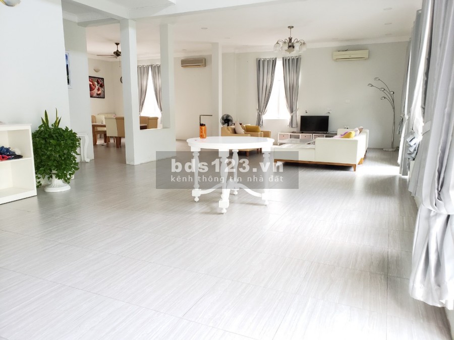 Cho thuê Villa 585m2 saan vườn, hồ bơi, 5 phòng ngủ đủ nội thất, Bình An, Quận 2
