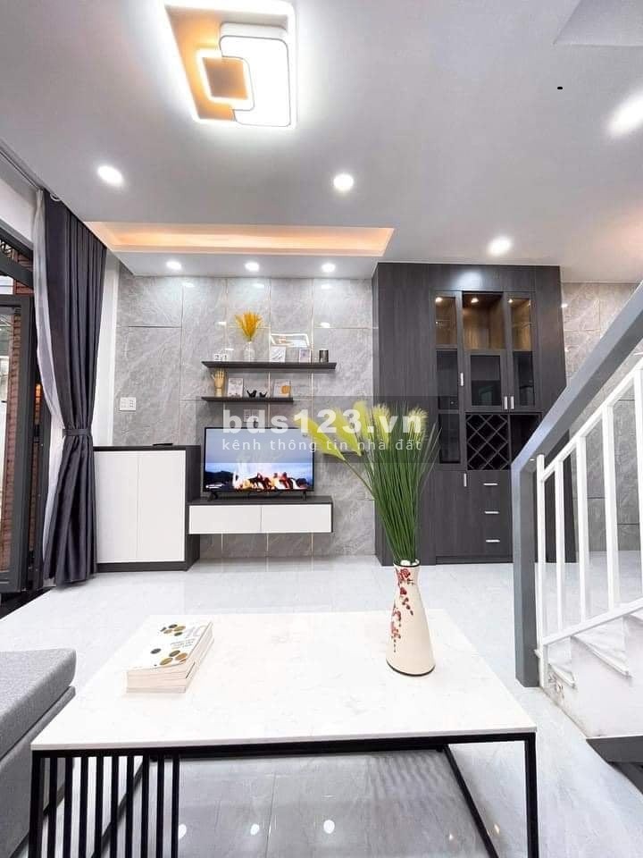 Nguyên căn dt 4.2x20m, mặt tiền trung tâm Tân Phú, giá chỉ 77 triệu/m2