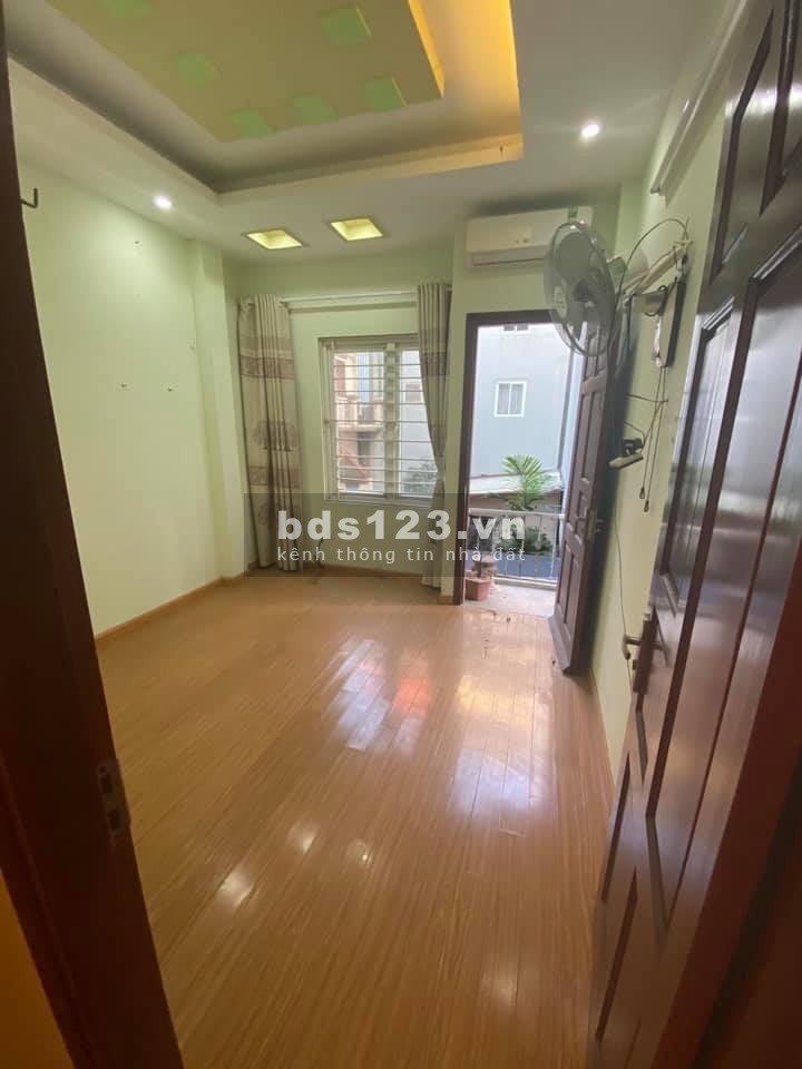 Bán nhà phân lô Đa Sỹ ô tô đỗ cửa 4 tầng 37m2 mặt tiền 3,4m giá 3,4 tỷ