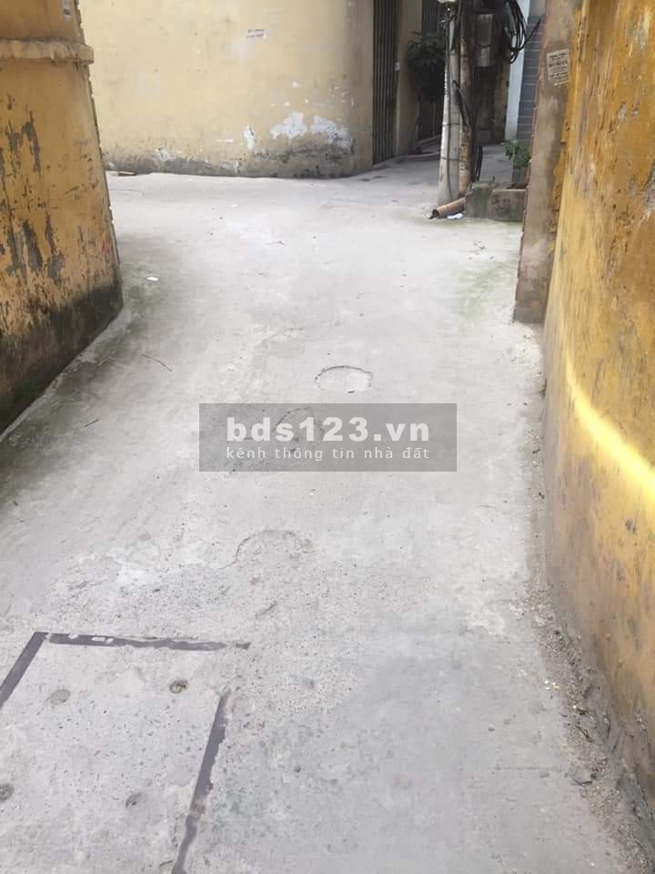 Đất Lạc Long Quân, 133mX6mMT, ngay Vệ Hồ, thông các Phố lớn. Giá 12,9 tỷ.