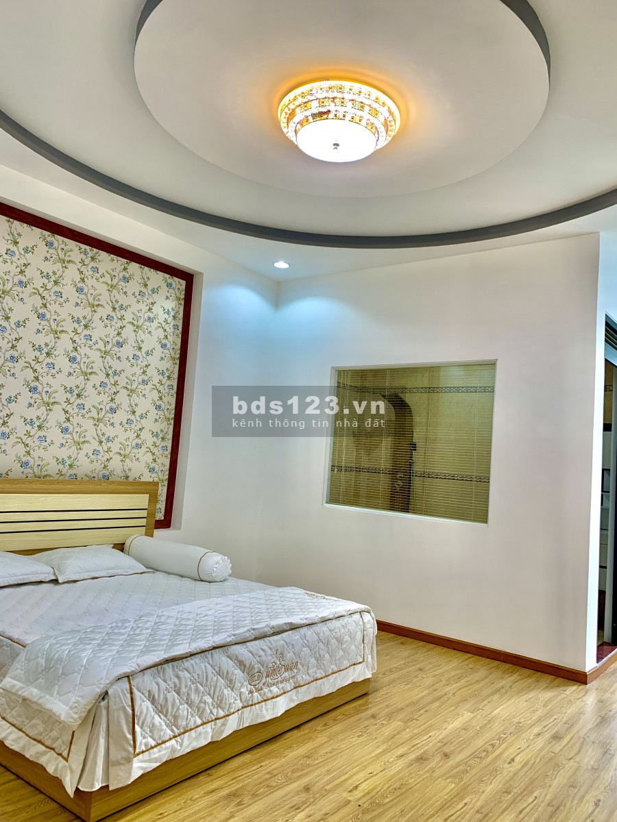 Nhà nguyên căn chính chủ kết cấu 1 trệt 2 lầu sổ hoàn công, tặng nội thất