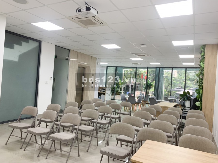 Cho thuê Nhà VP Hầm 4 sàn trống suốt 810m2 Trần não Bình An Quận 2 (MS:79.35.57)
