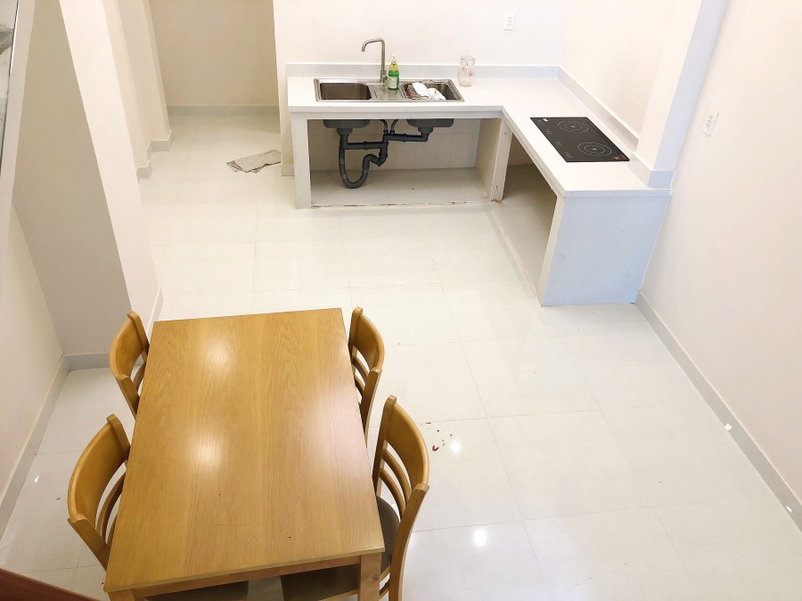 Nhà đẹp, 3 tầng, 4PN, 3WC tặng full nội thất đường Lương Ngọc Quyến P13 Q8