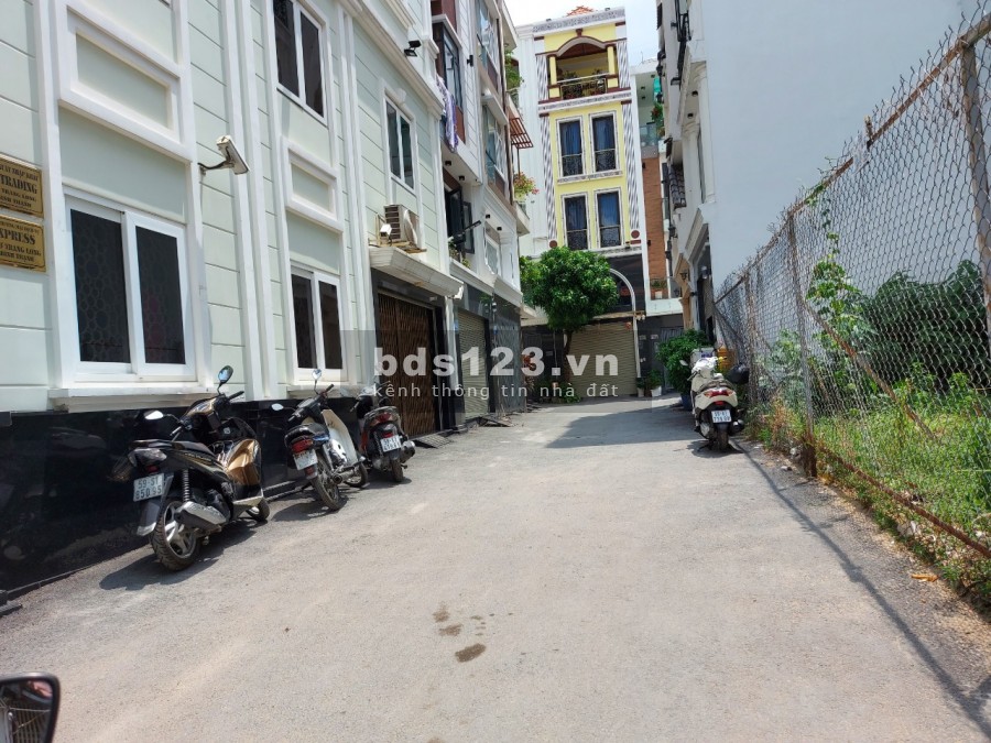 Lê Quang Định, hẻm xe hơi, diện tích 48m2, hẻm 6m, 2 tầng, chỉ 5 tỷ