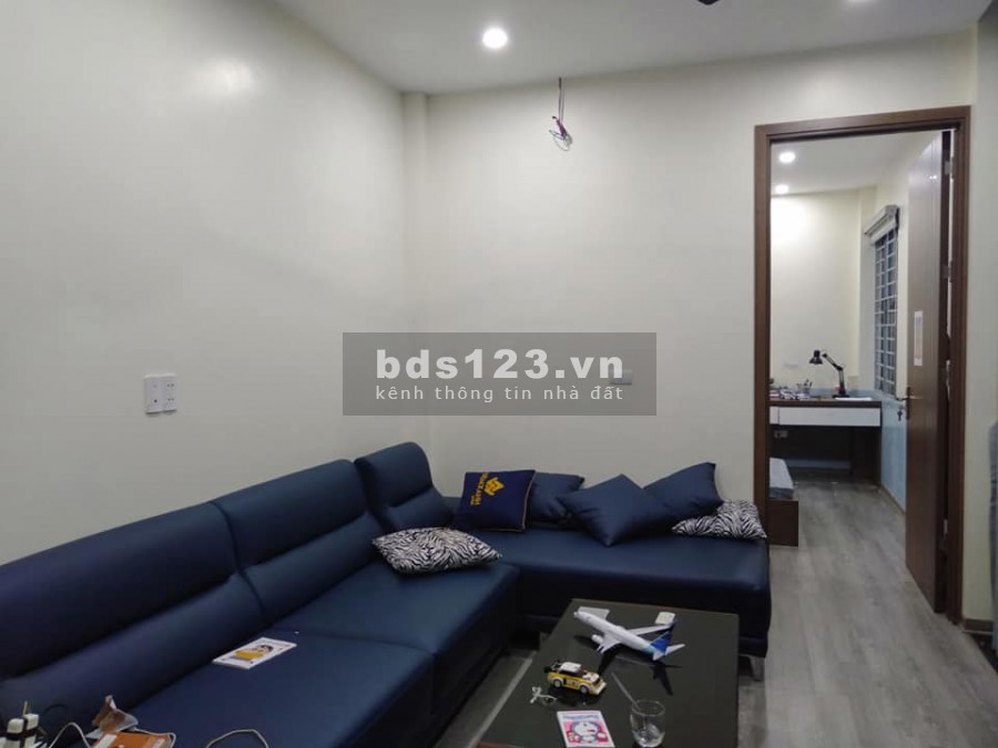 Bán nhà phố Hoàng Đạo Thành, Thanh Xuân, Ô tô tránh, lô góc, thoáng sáng 50m2x4T giá 6.8 tỷ