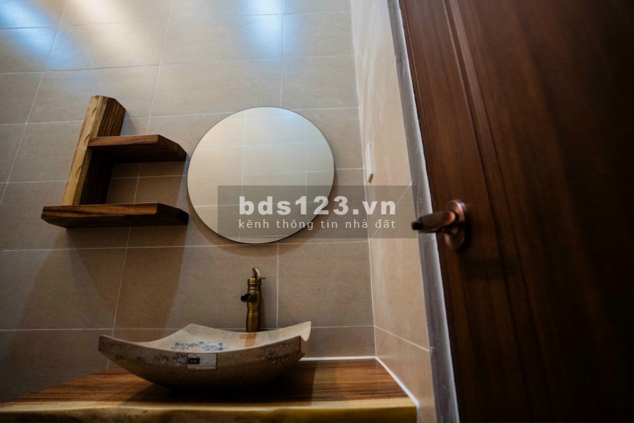 Nhà đất đắc địa vị trí đệp tiềm năng, giá 3 tỷ, thương lượng, lh 0365921729