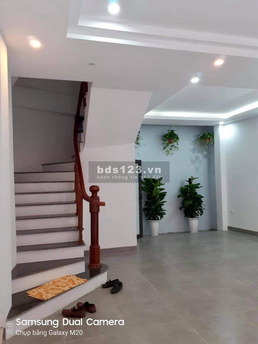 Cần bán gapa nhà 45m2 phố Nguyễn An Ninh, hẻm ô tô vào tận nhà