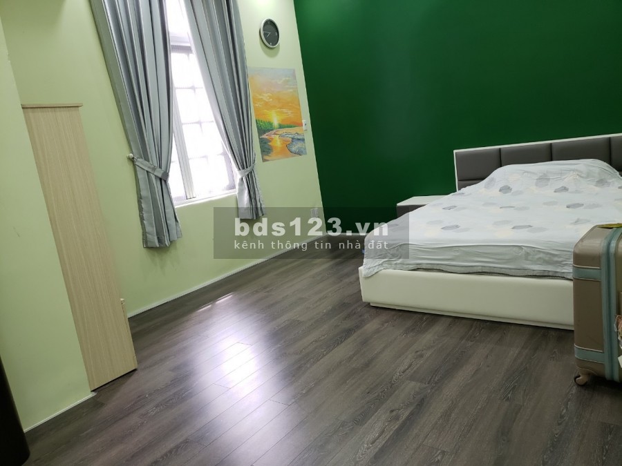 Cho thuê Villa 585m2 saan vườn, hồ bơi, 5 phòng ngủ đủ nội thất, Bình An, Quận 2
