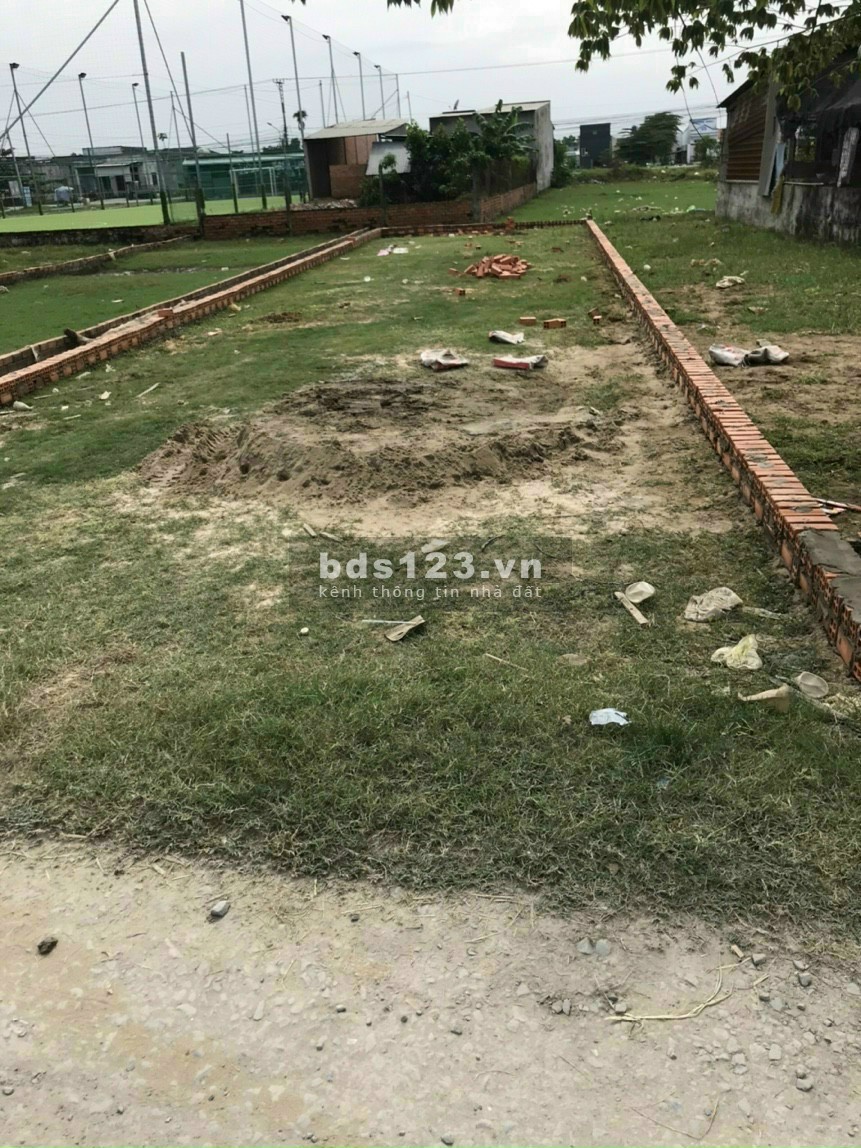 Cần bán gấp lô đất 132m2 Hóc Môn giá 830 triệu, sổ hồng riêng chính chủ