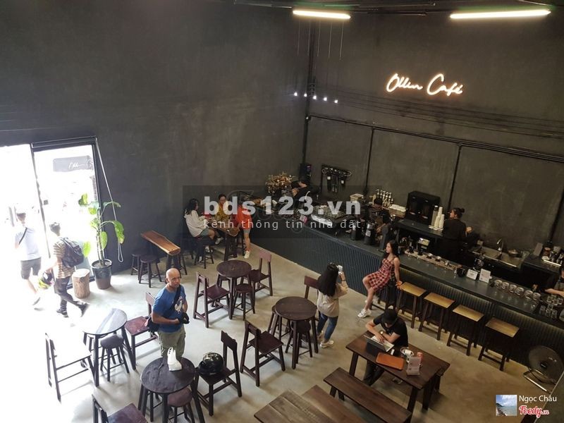 Cho thuê Villa 11mx16m trệt, gác có sân 4m, Thảo Điền, Quận 2